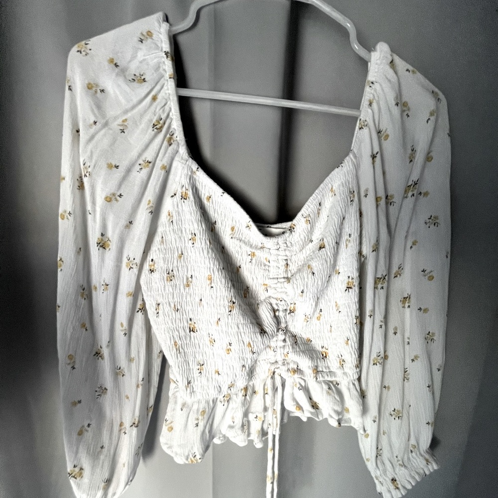 White cropped flower shirt